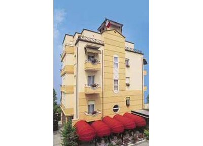 Hotel River